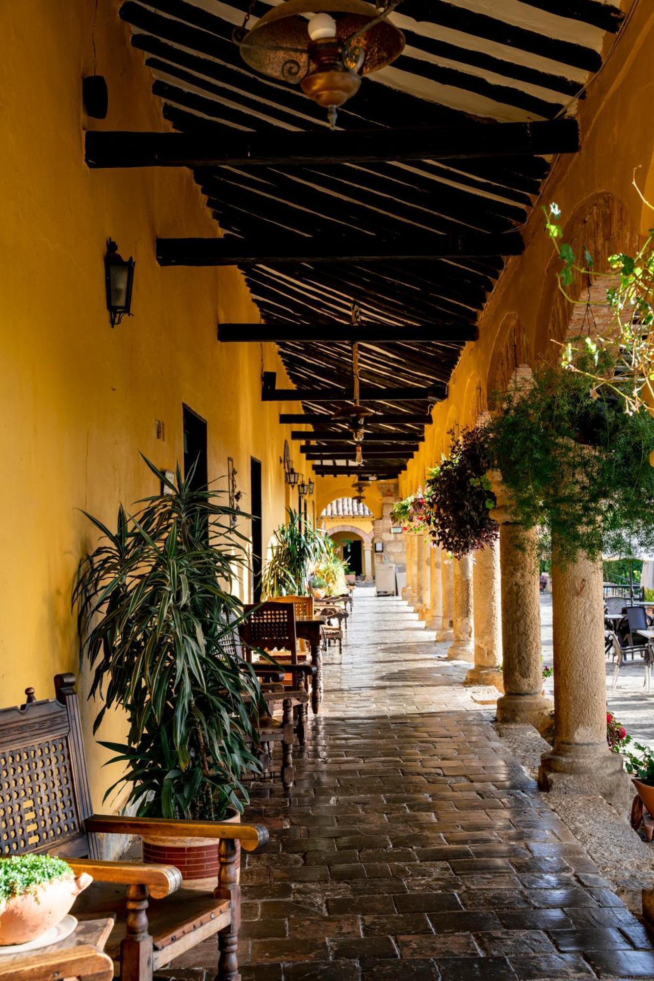 Hotel Hacienda El Salitre ไพพ่า ภายนอก รูปภาพ