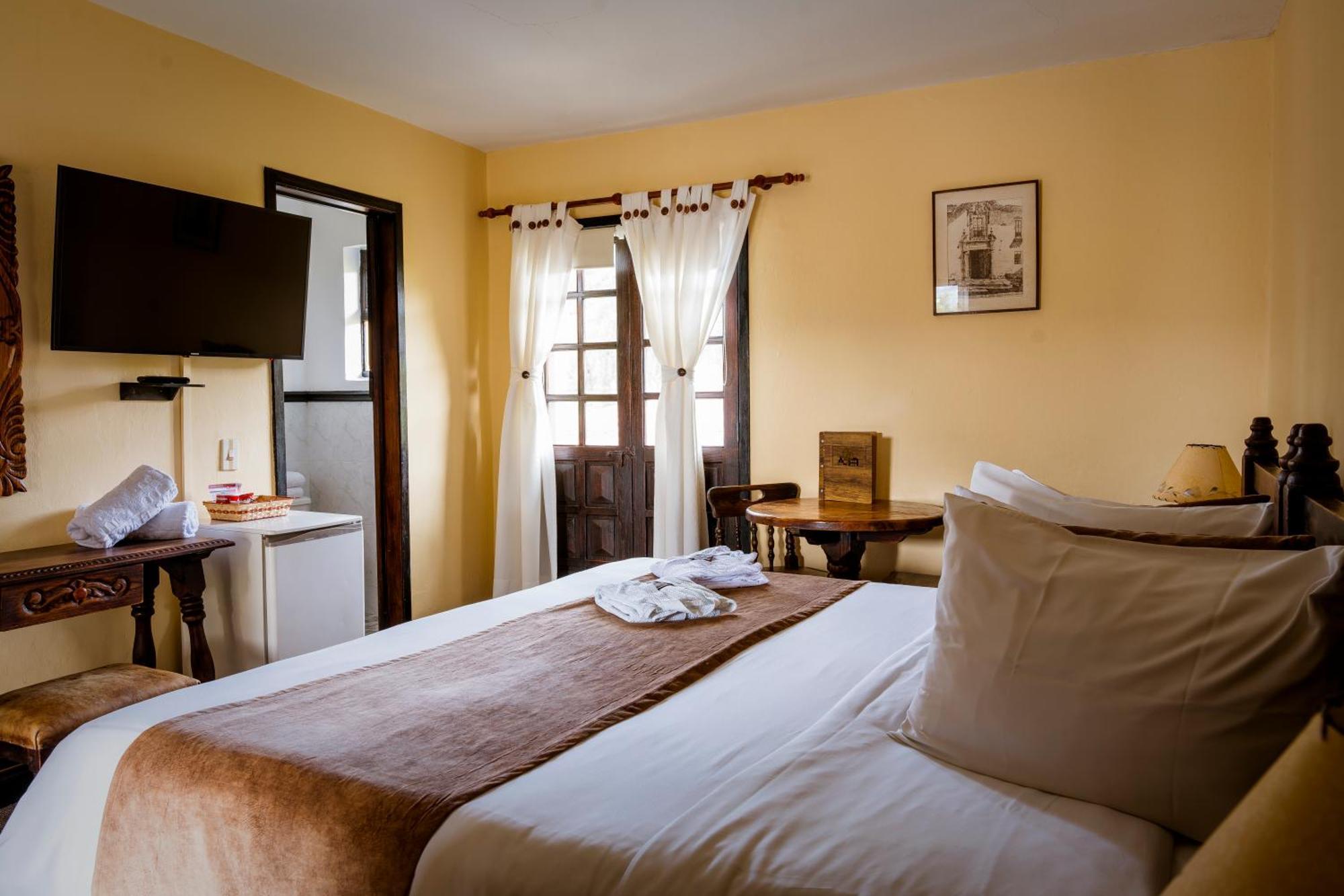 Hotel Hacienda El Salitre ไพพ่า ภายนอก รูปภาพ