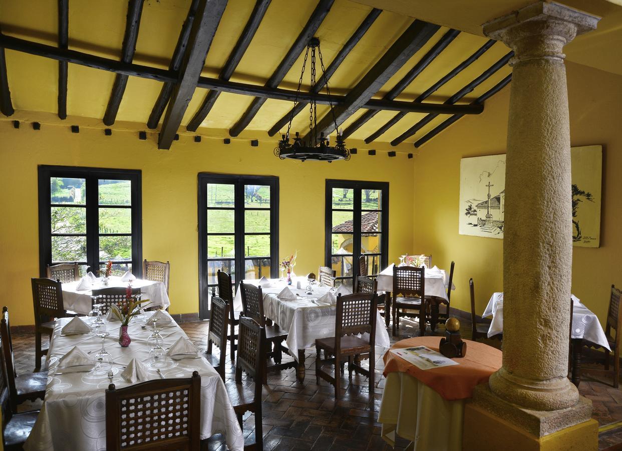 Hotel Hacienda El Salitre ไพพ่า ภายนอก รูปภาพ