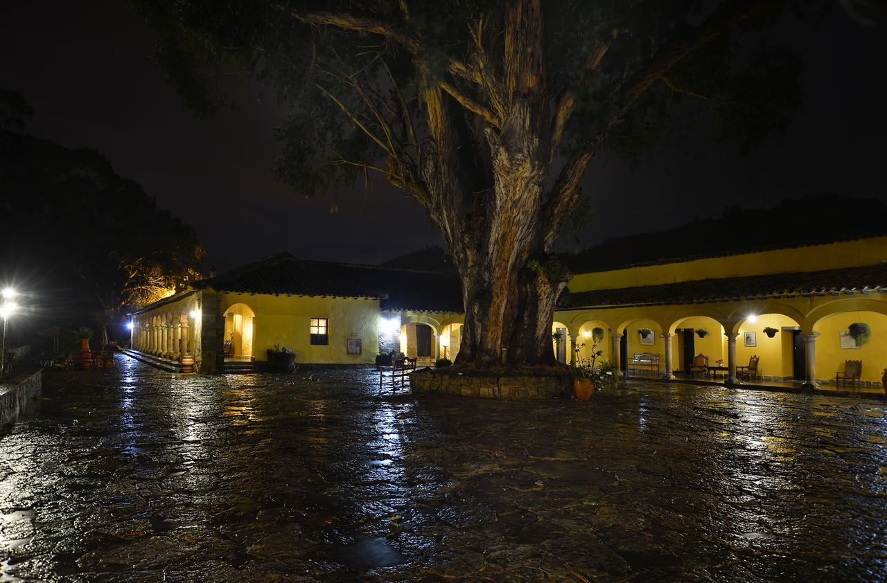 Hotel Hacienda El Salitre ไพพ่า ภายนอก รูปภาพ