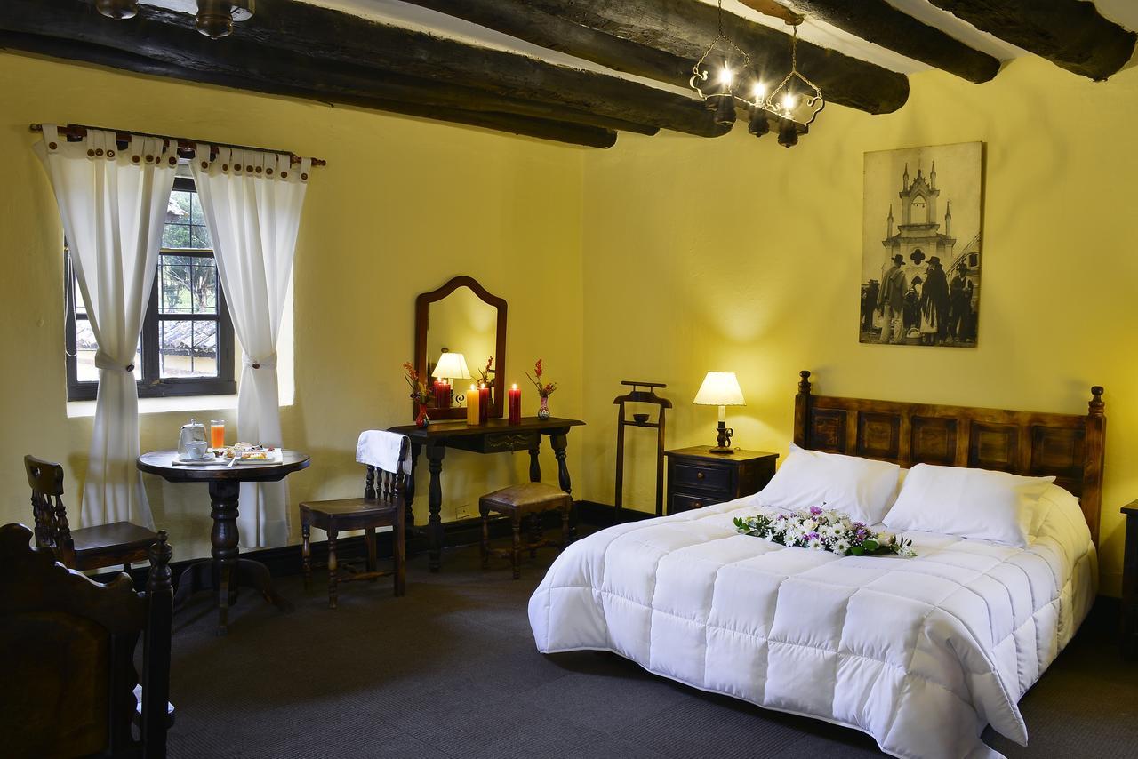 Hotel Hacienda El Salitre ไพพ่า ภายนอก รูปภาพ